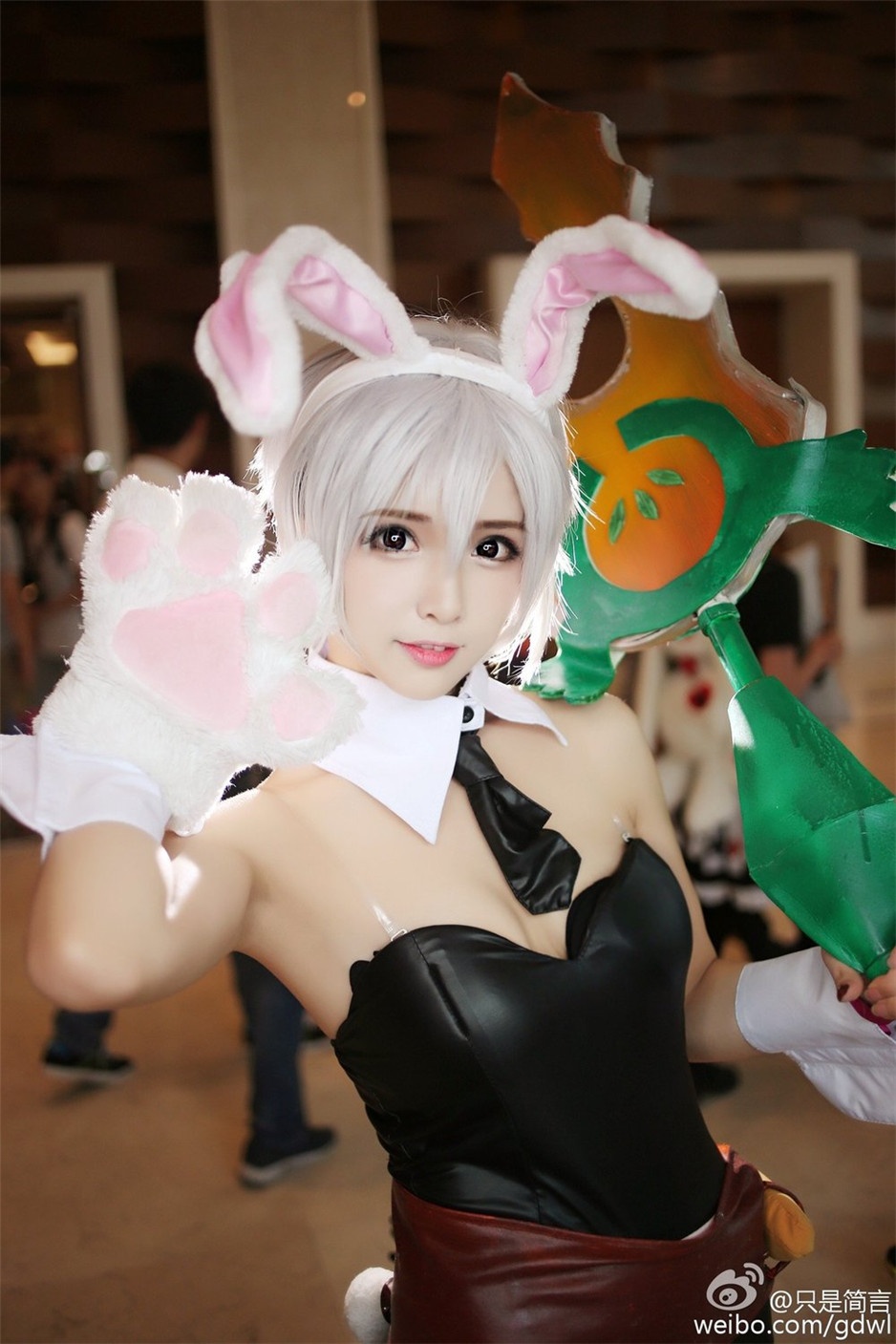 й90ŮCoserֻǼɹ˽