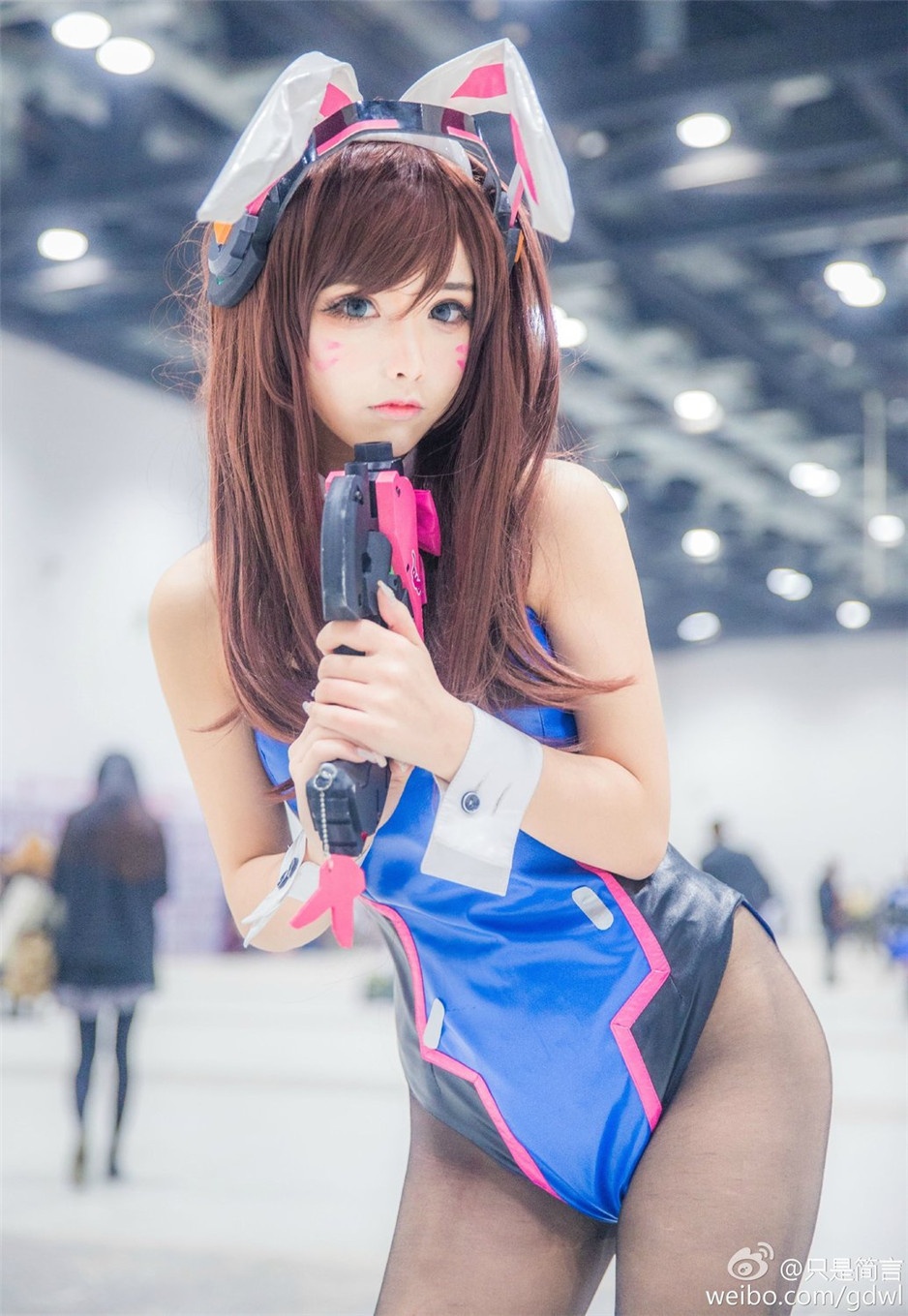 й90ŮCoserֻǼɹ˽
