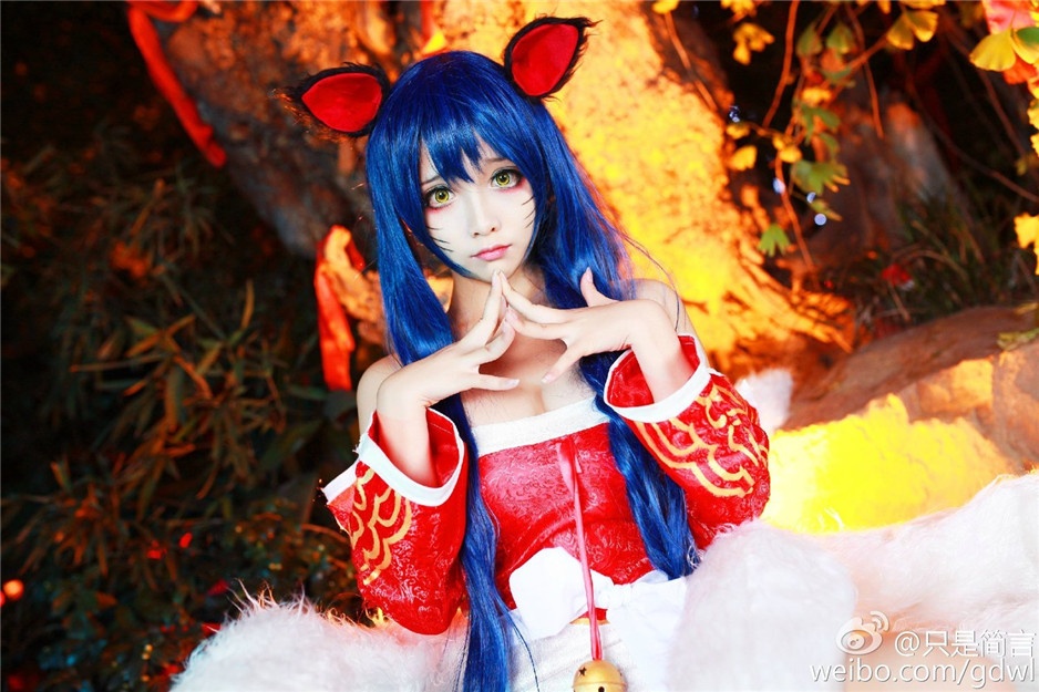 й90ŮCoserֻǼɹ˽