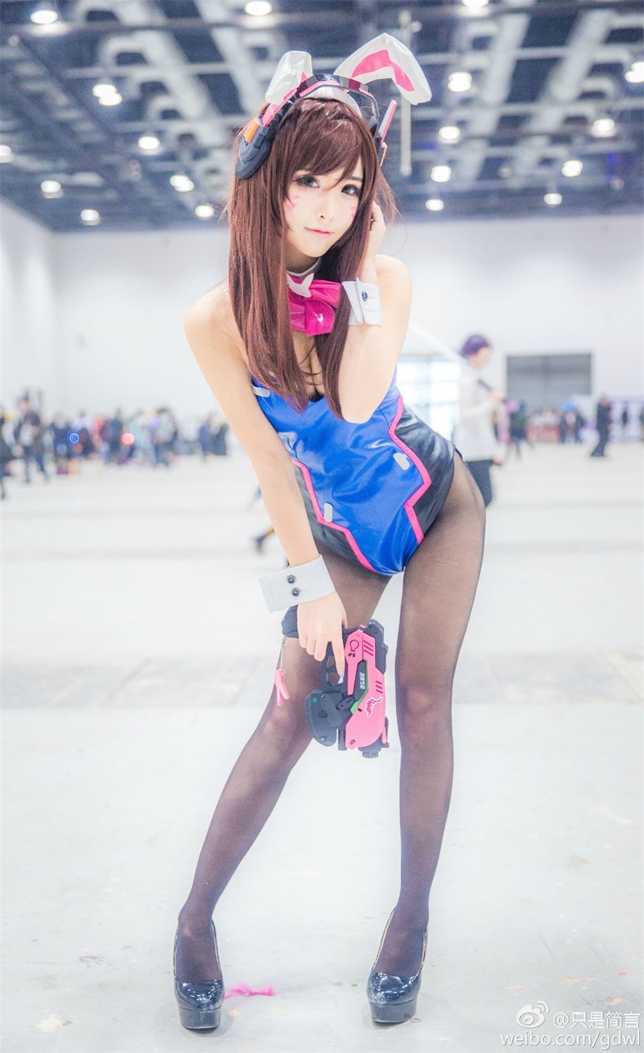 й90ŮCoserֻǼɹ˽