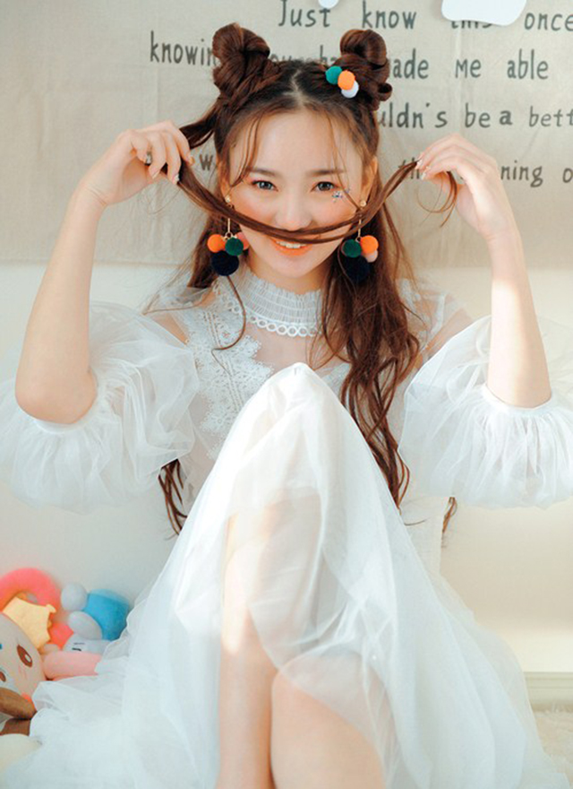 ŮQuella-Ը˽ͼƬ