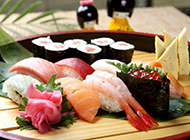 顶级美味海鲜寿司拼盘图片