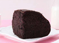 唯美的黑巧克力蛋糕图片