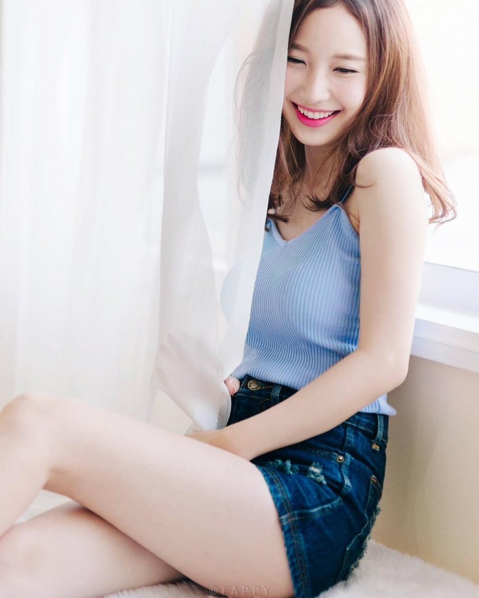 ֵŮMay Sitapha崿Ψд