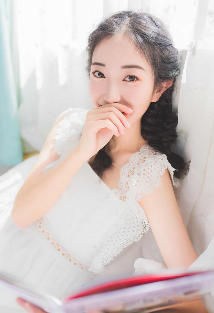 网络大胸美女于姬Una养眼写真图集