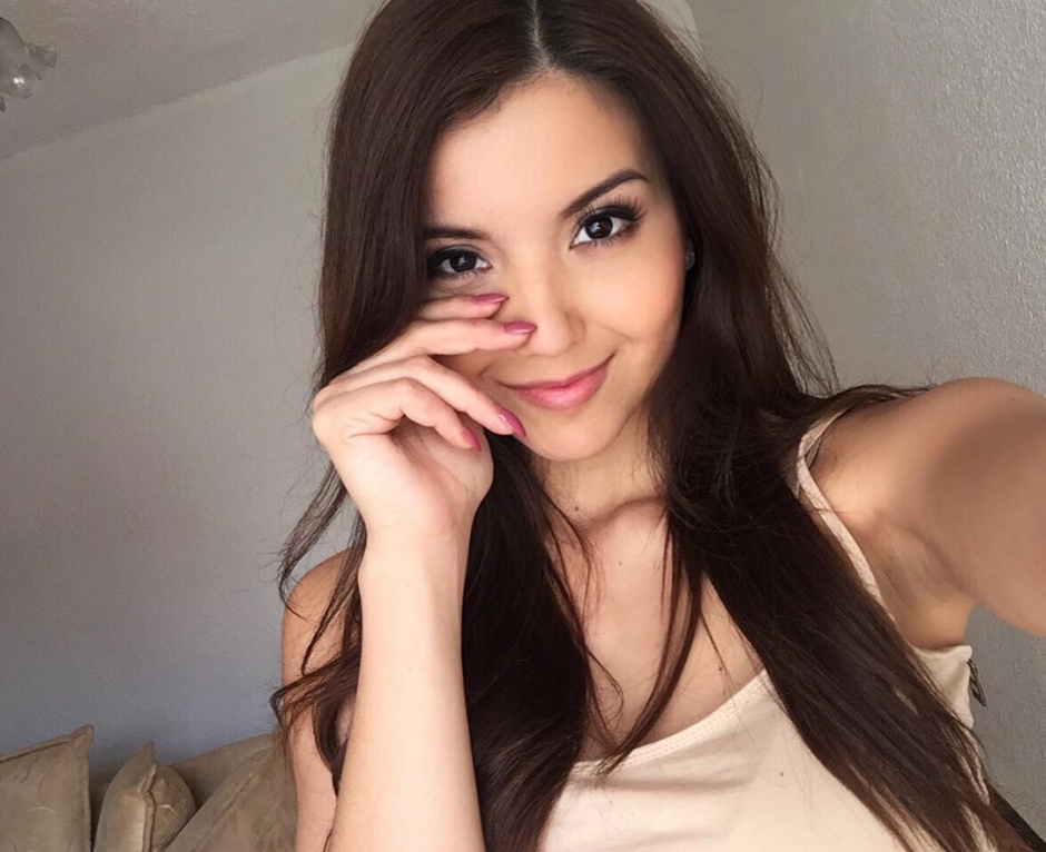 ŮģMonica Murillo˽д