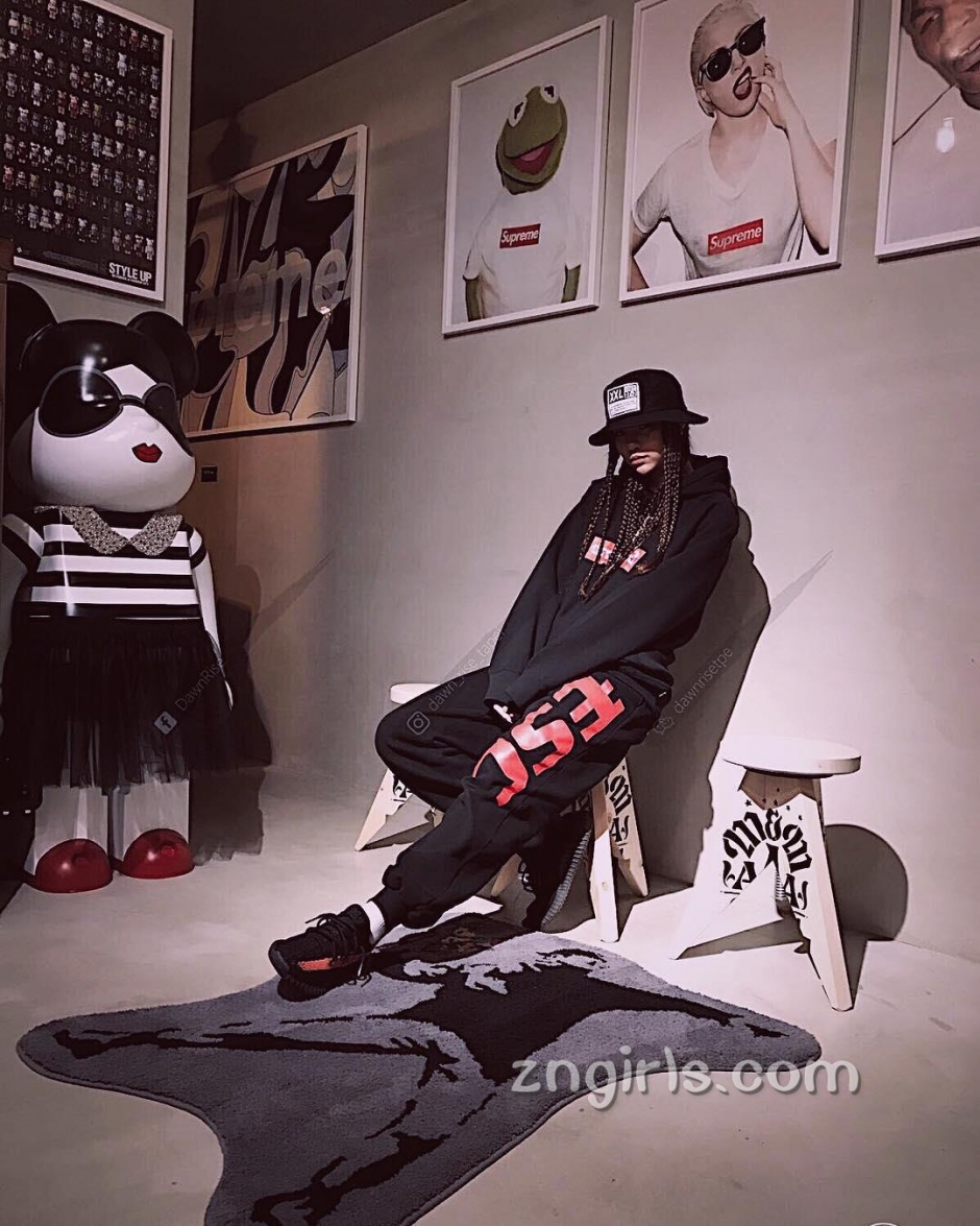 Ů˽ճʮ