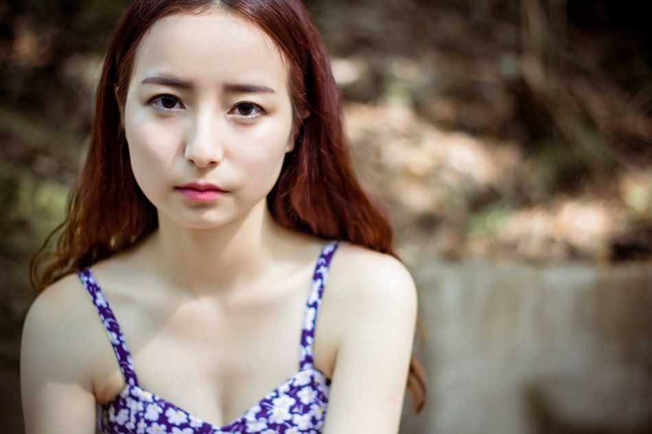 气质美女漫兮性感内衣写真秀丰满翘臀