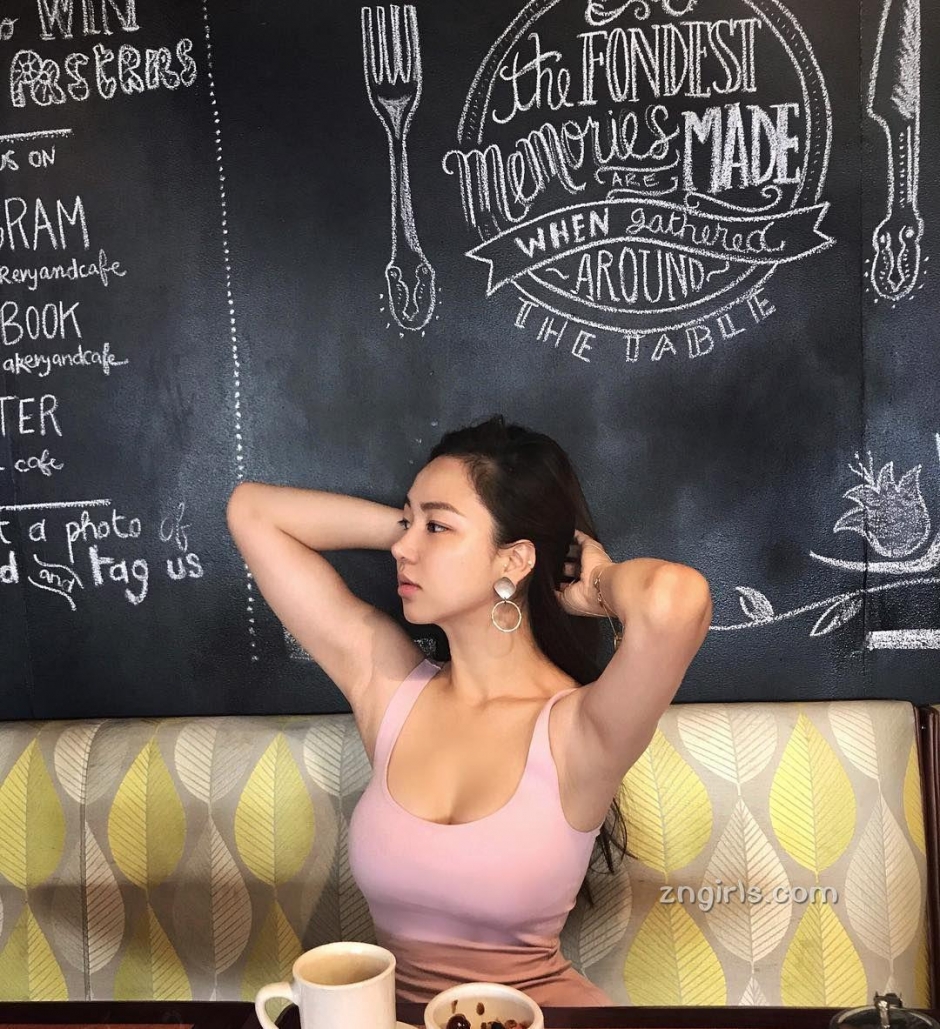 ŮBygracekim˶˽Ը