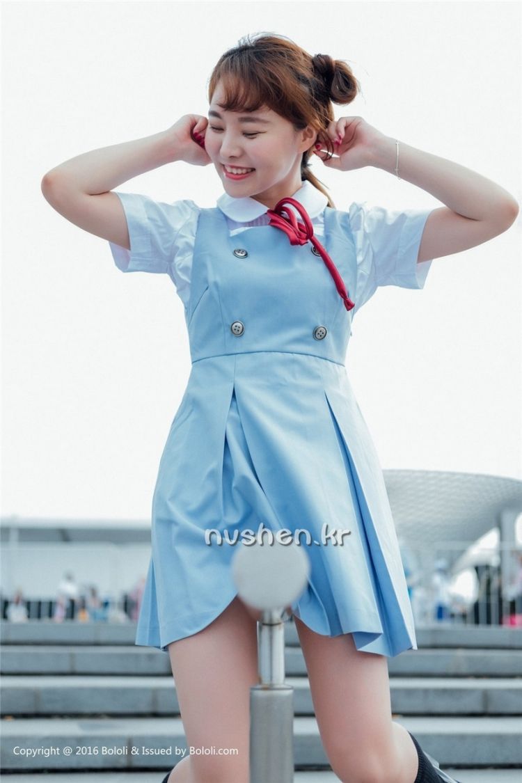 纹身美女Meow喵喵哒比基尼写真火辣诱人