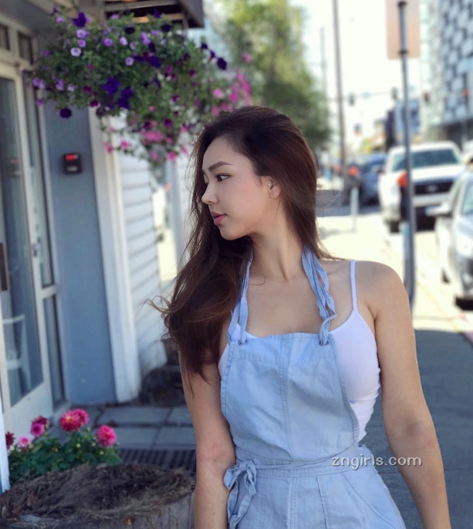 ŮBygracekim˶˽Ը