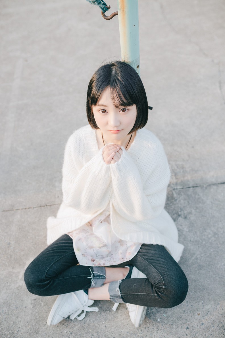 性感美女安可可黑色内衣写真身姿迷人