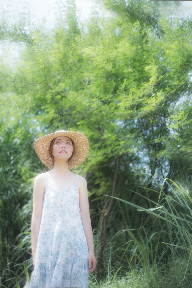 美女主播周于希卡通比基尼写真