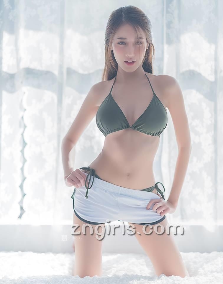 ̩ŮPichana Yoosuk˽д