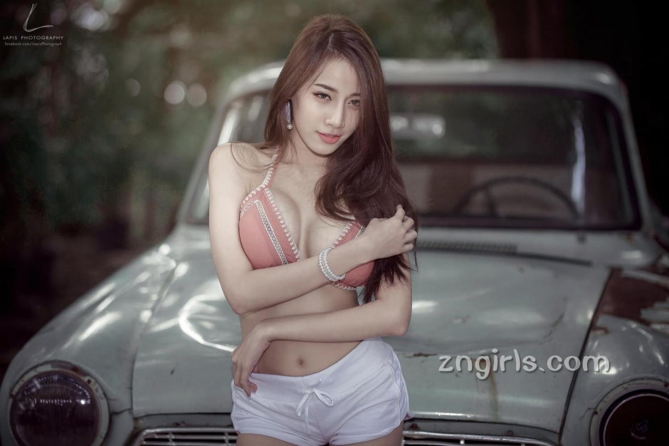 ̩ŮPichana Yoosuk˽д