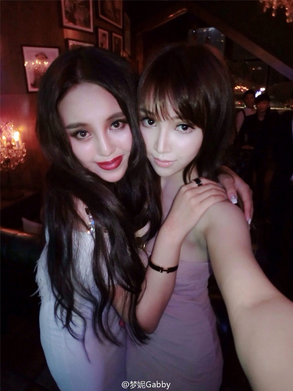 ڻѪԸ˿ѩLisaǶ
