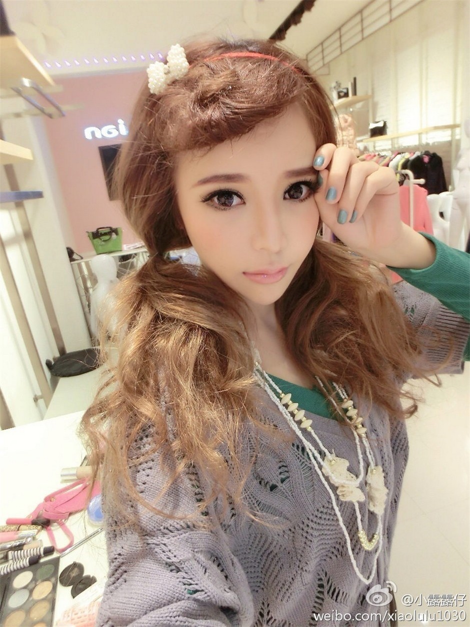 ڻѪԸ˿ѩLisaǶ