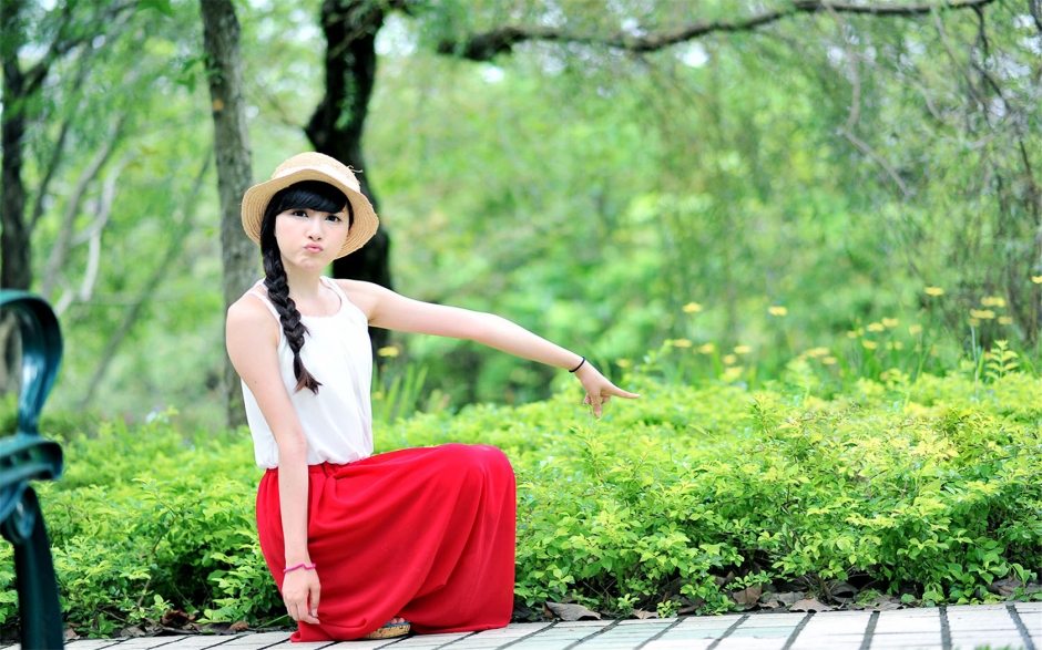 夏日清纯养眼红裙美女写真桌面壁纸第二辑