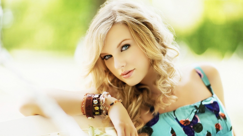 Taylor Swift ̩ա˹ֽ֮ԸеŷŮ