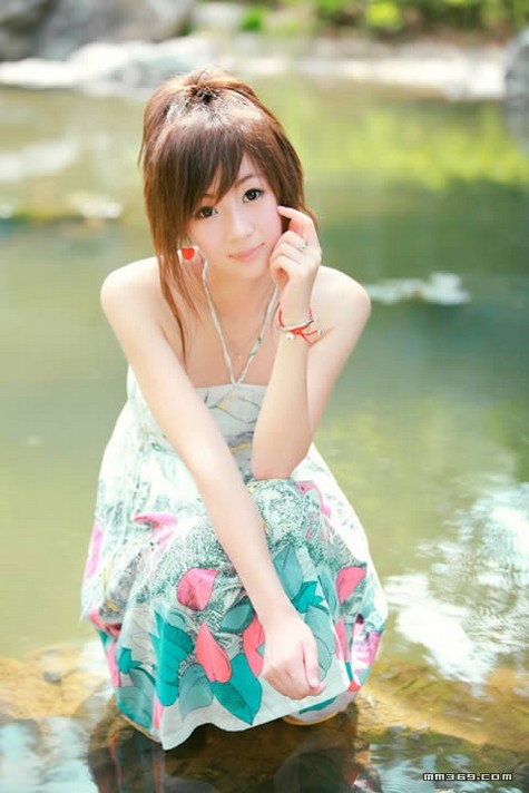 ̷ԸٸK8VivianȤдͼƬ(1/26)