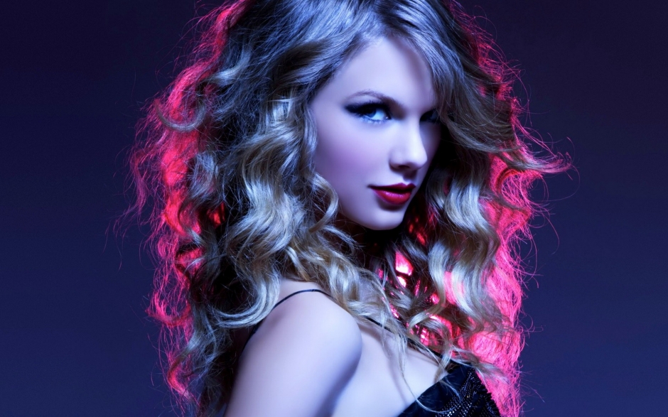 Taylor Swift ̩ա˹ֽ֮ԸеŷŮ
