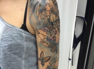 女生手臂上彩绘水彩素描创意文艺女生人物纹身图片