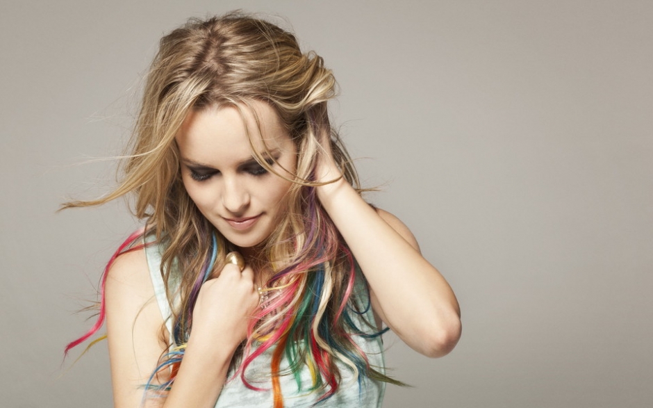 򼧡Bridgit Claire Mendlerֽ