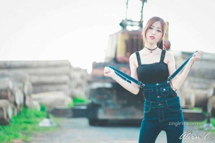 ŮMary˽ԸӰͼƬ(1/49)