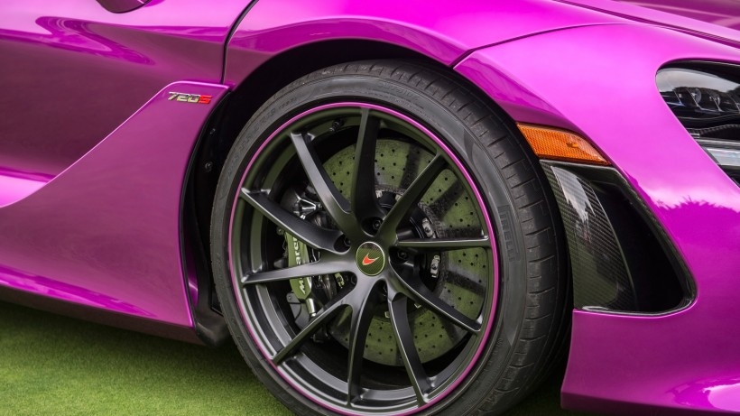 2017 McLaren  720S Fux Fuchsiaֽ