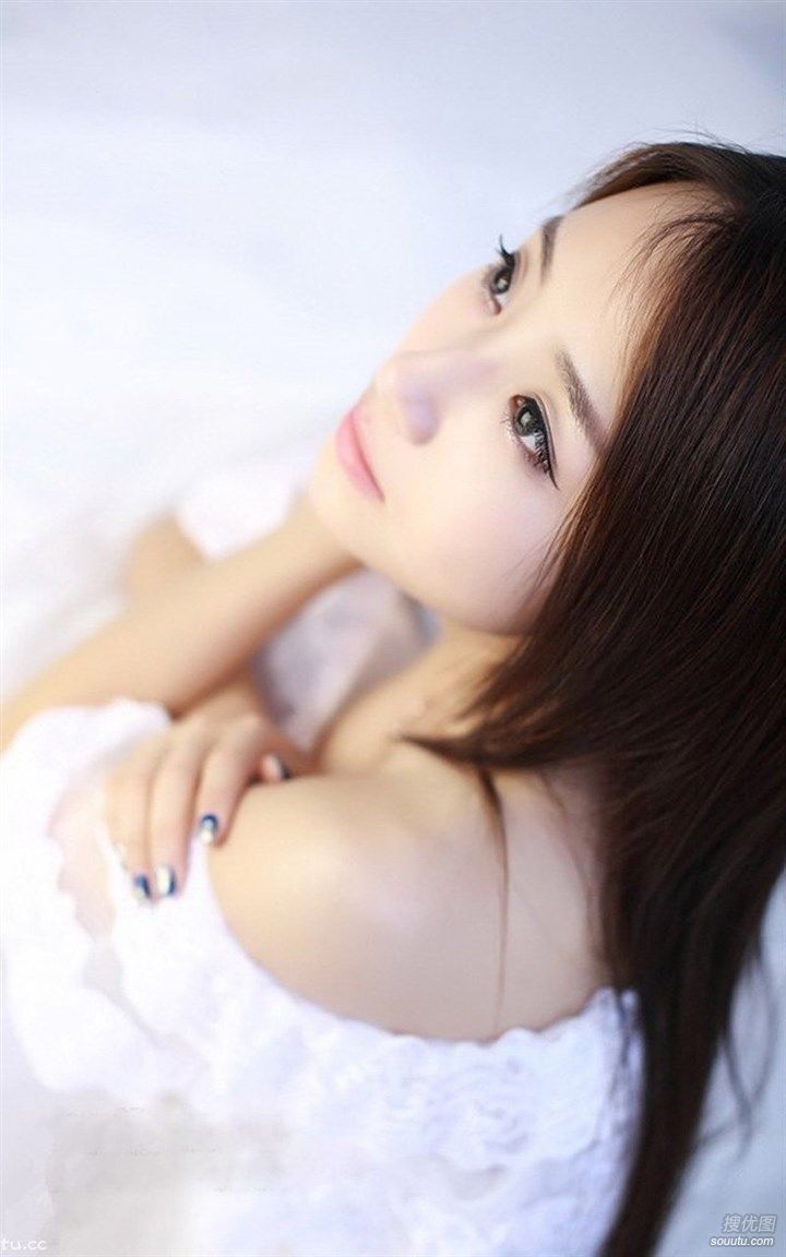 ŮģԸбȻ㼡ǻд