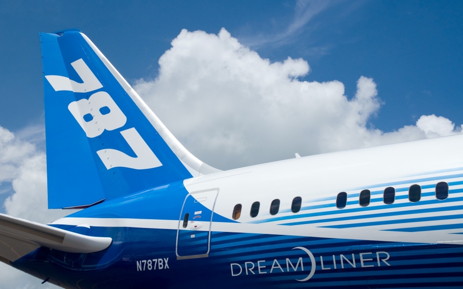 787 ͻ Dreamliner