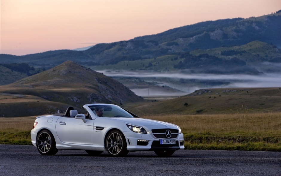 奔驰Benz SLK55 AMG 2012款跑车壁纸