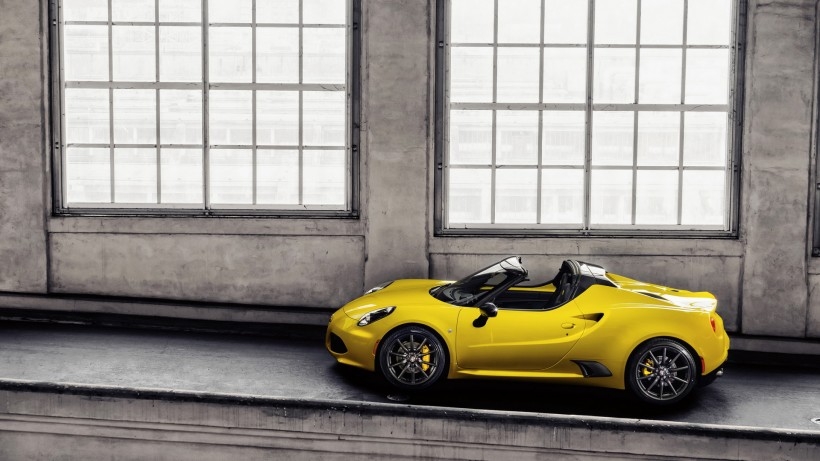 2018 Alfa Romeo 4C Coupe and Spiderֽ