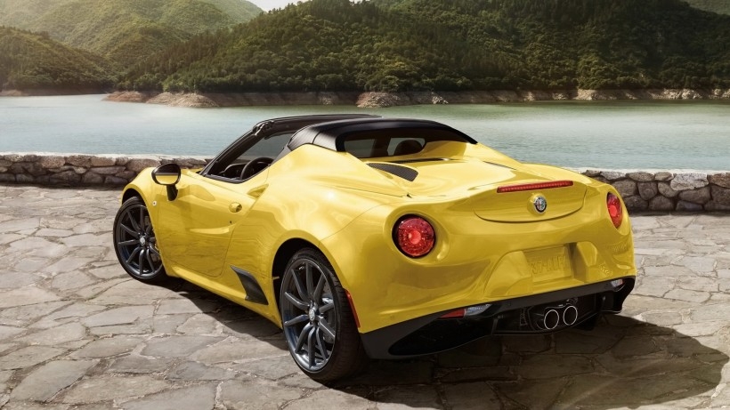 2018 Alfa Romeo 4C Coupe and Spiderֽ