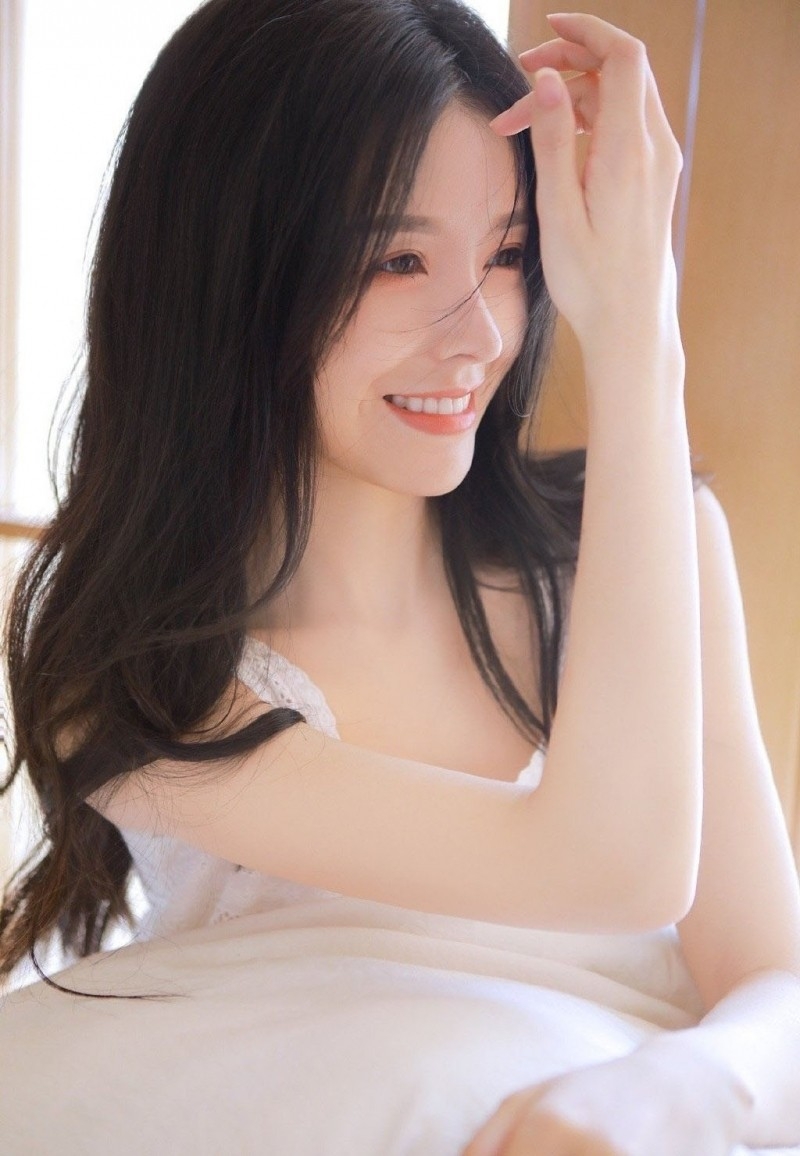甜美嫩模思淇Sukiii私房性感人体写真
