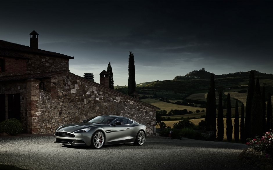 2013˹١AM 310 Vanquishܳ