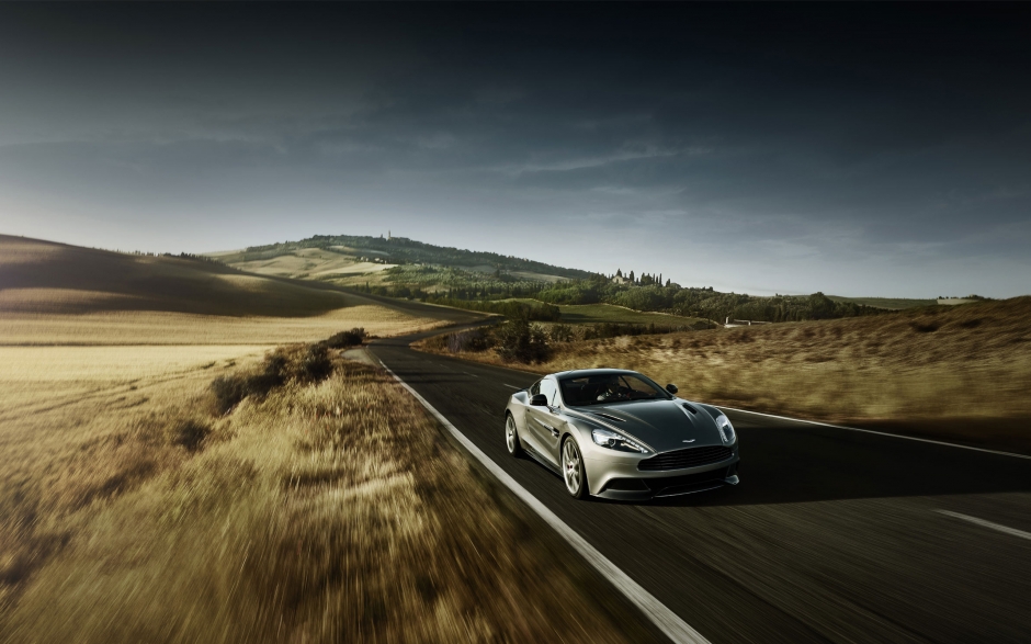 2013˹١AM 310 Vanquishܳ