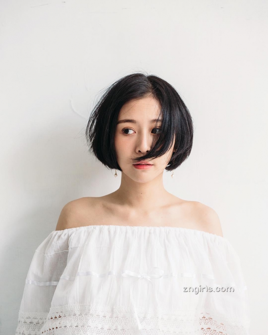 ̨ŮZӨ 龫˽