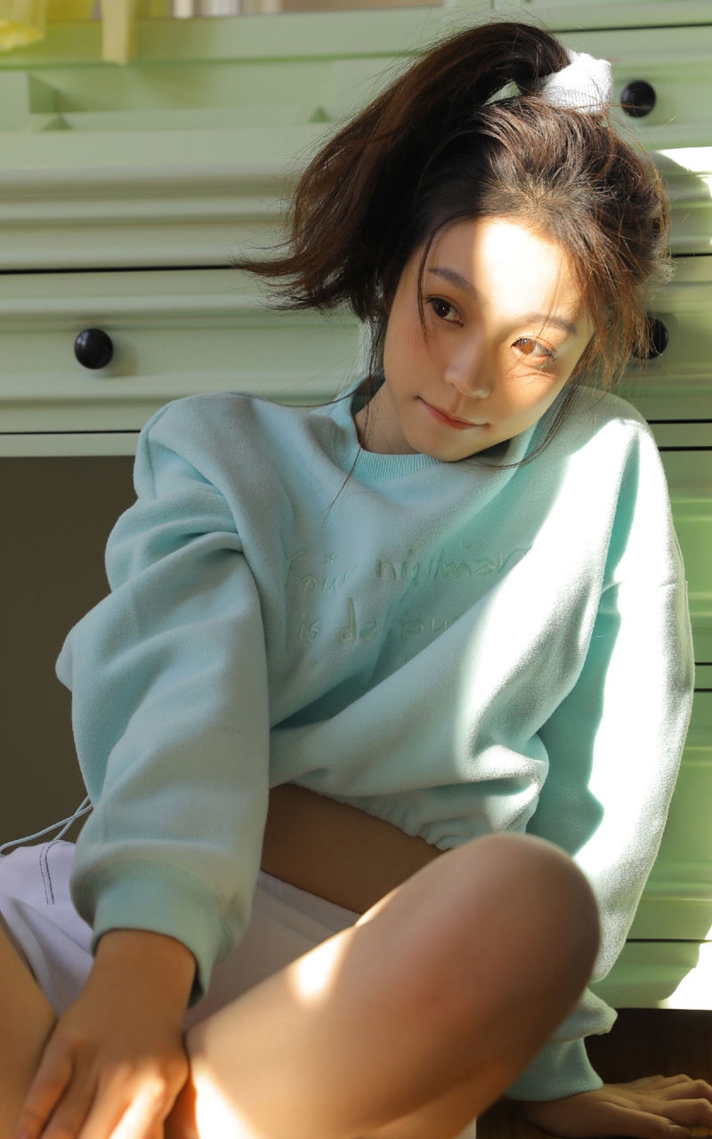 性感萌妹子孙晚桐诱惑迷人私房照写真