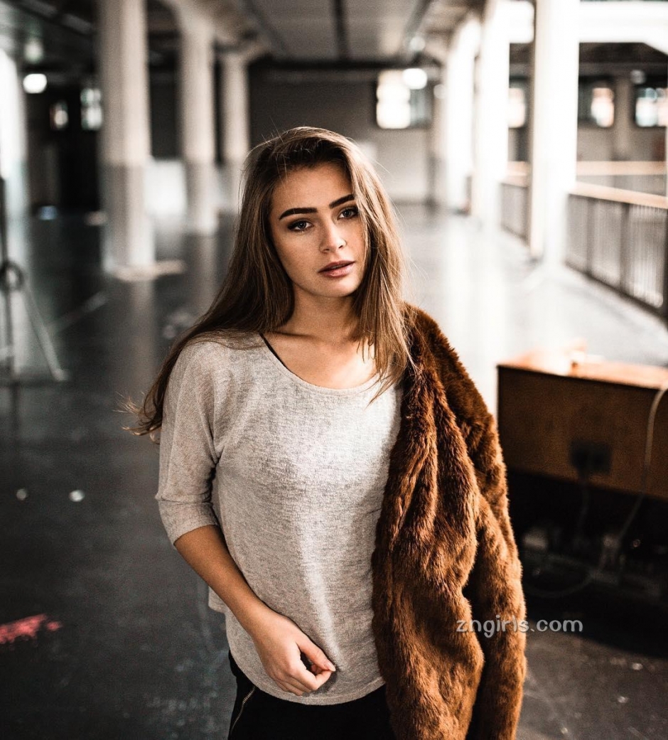 ʹáAnna Von Klinski˵ۼȻ