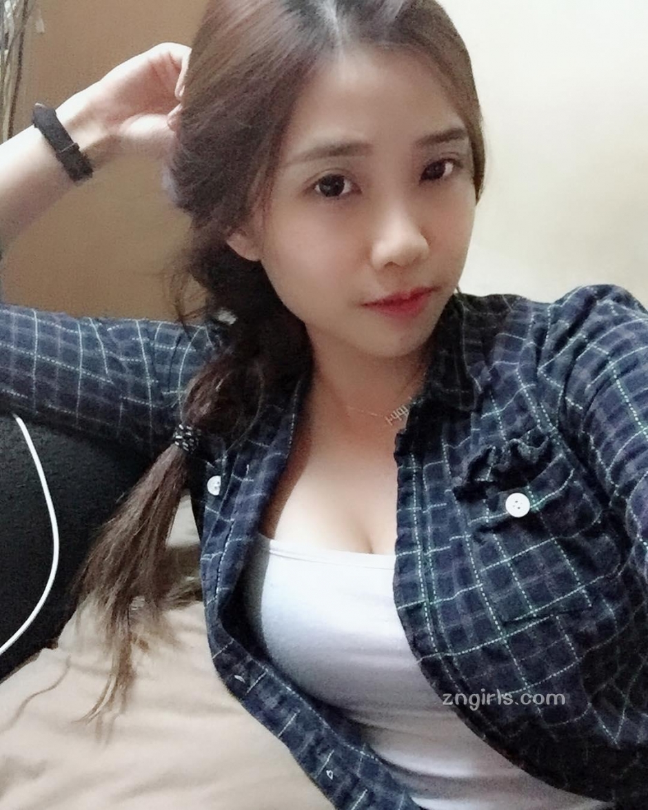 Rainy Lly 毺ϵŮ