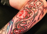小腿彩色的章鱼女生好看的纹身图案
