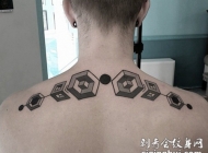 3D立体几何体装饰背部纹身图案