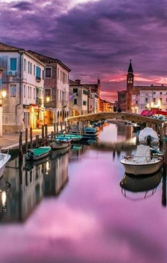 漂亮的意大利威尼斯河边城市浪漫图片