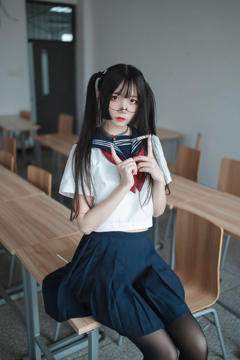 Ը˫βУ԰Ů˿д