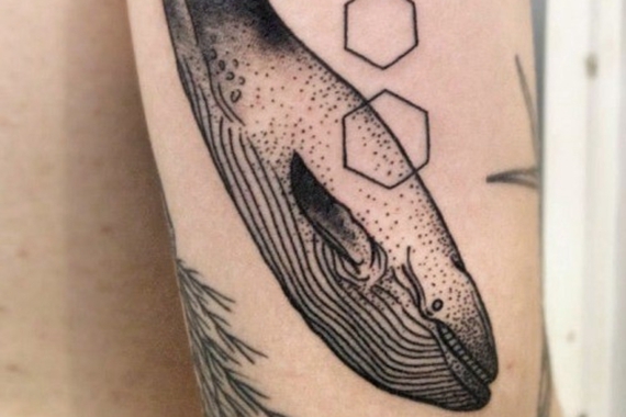 神秘感鲸鱼线条几何酷炫艺术纹身