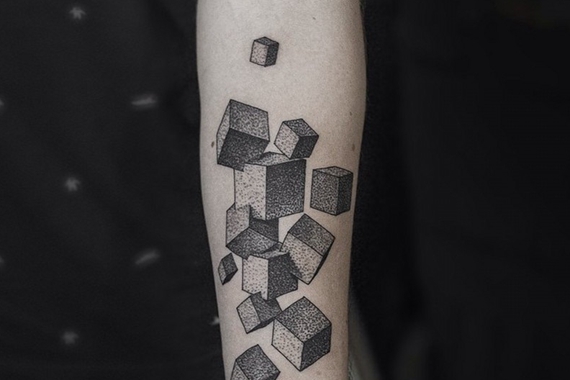 黑色点刺酷炫几何方块手臂纹身图案