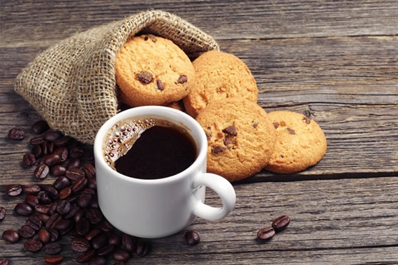 美味好吃的咖啡与饼干高清图片