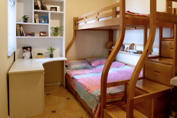 舒适温暖的双人床儿童房装修设计图