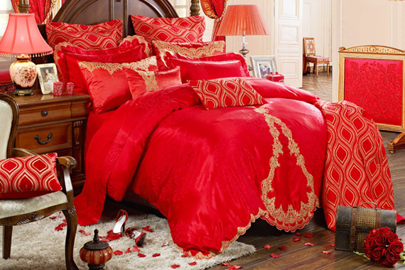 红色高雅中式婚床装修设计图